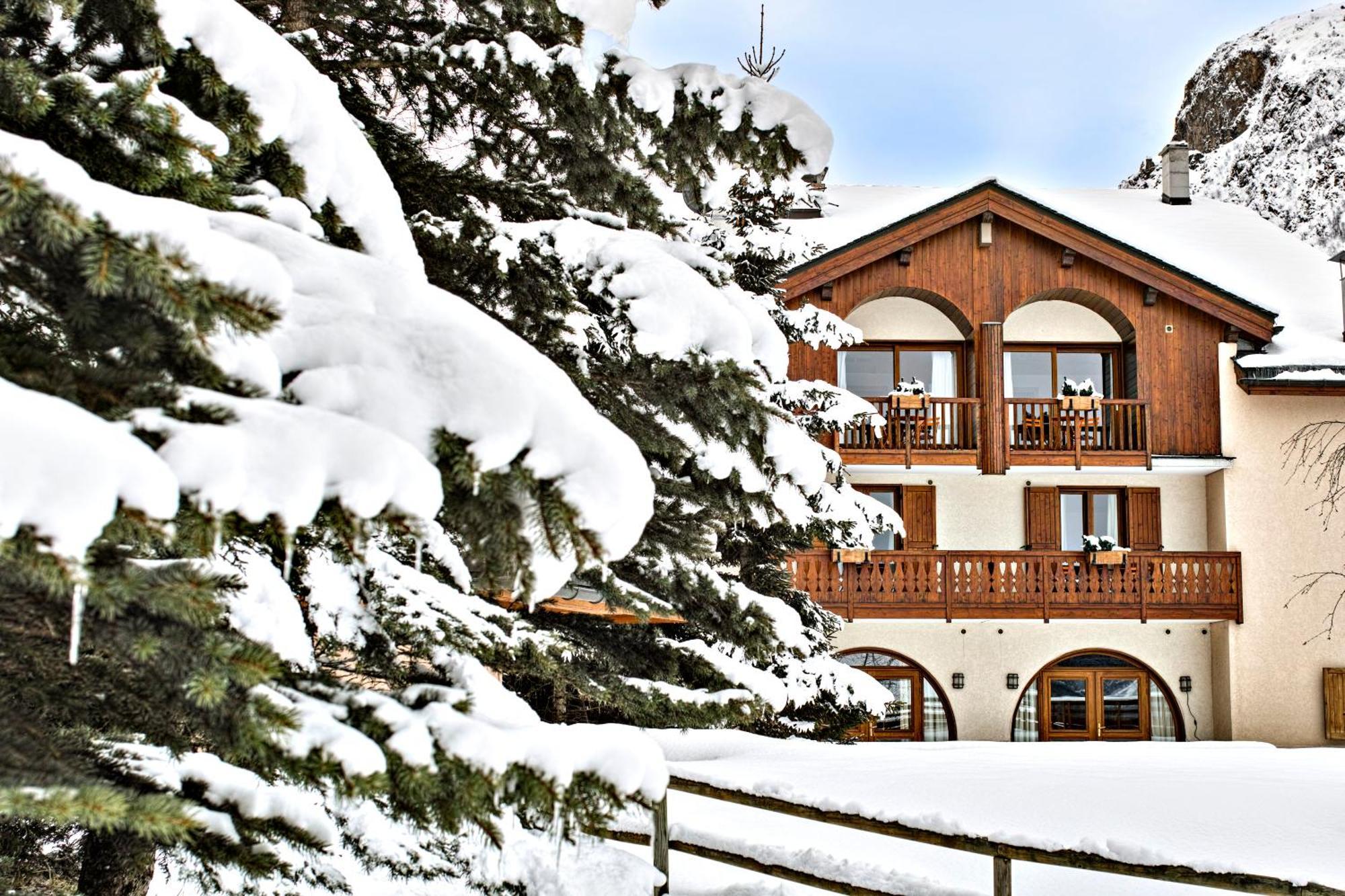 Appartements Du Saint-Martin Exterior photo